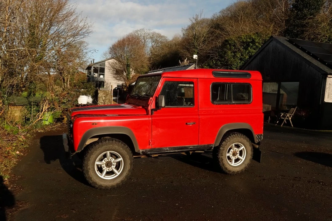 2005 Land Rover Defender 90 - Image 21 of 30