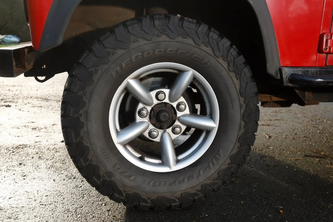 2005 Land Rover Defender 90 - Image 22 of 30