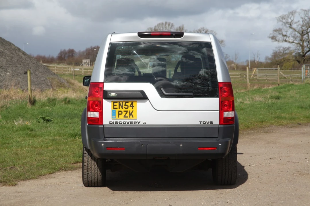 2004 Land Rover Discovery 3rd Gen - Image 5 of 30