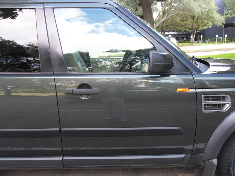 2005 Land Rover Discovery 3rd Gen - Image 9 of 31