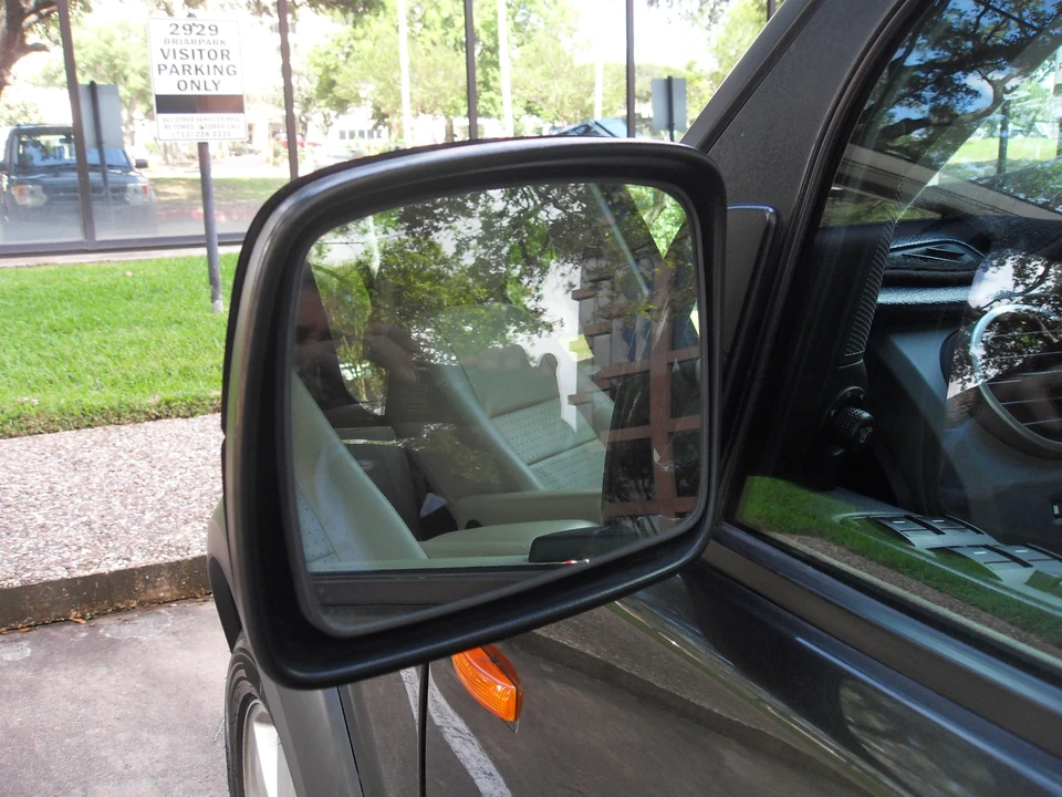 2005 Land Rover Discovery 3rd Gen - Image 24 of 31