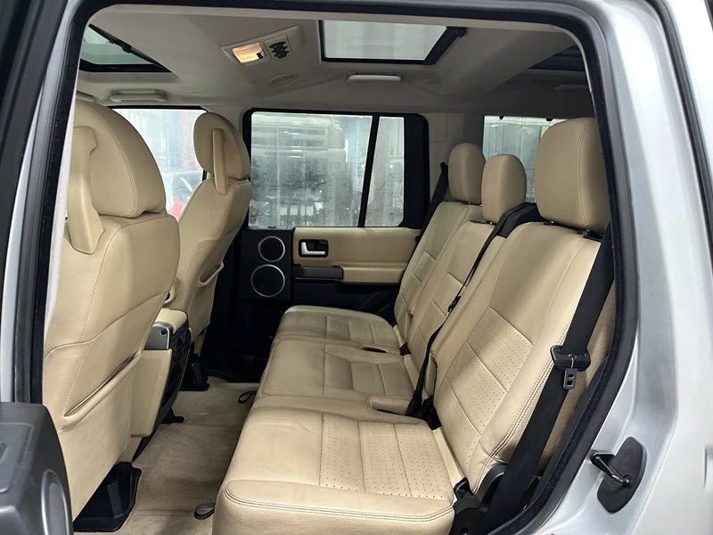 2005 Land Rover Discovery 3rd Gen - Image 10 of 12
