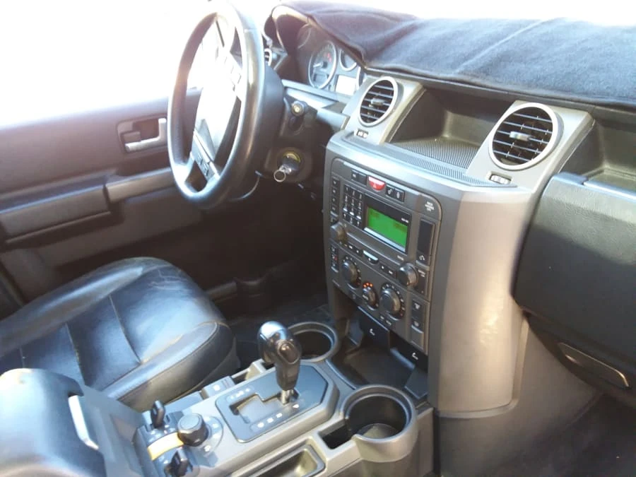 2005 Land Rover Discovery 3rd Gen - Image 3 of 12