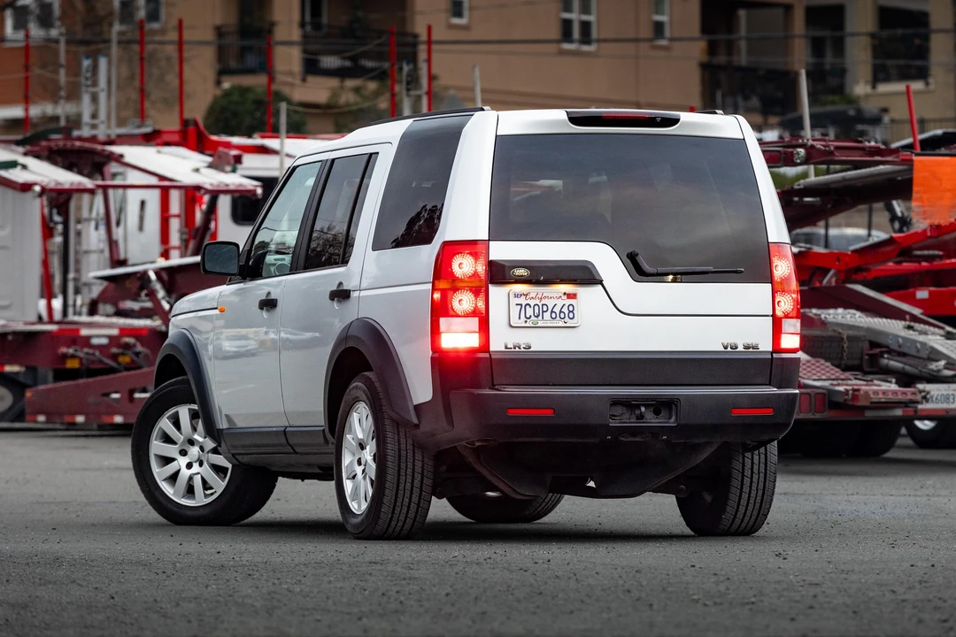 2005 Land Rover Discovery 3rd Gen - Image 19 of 31