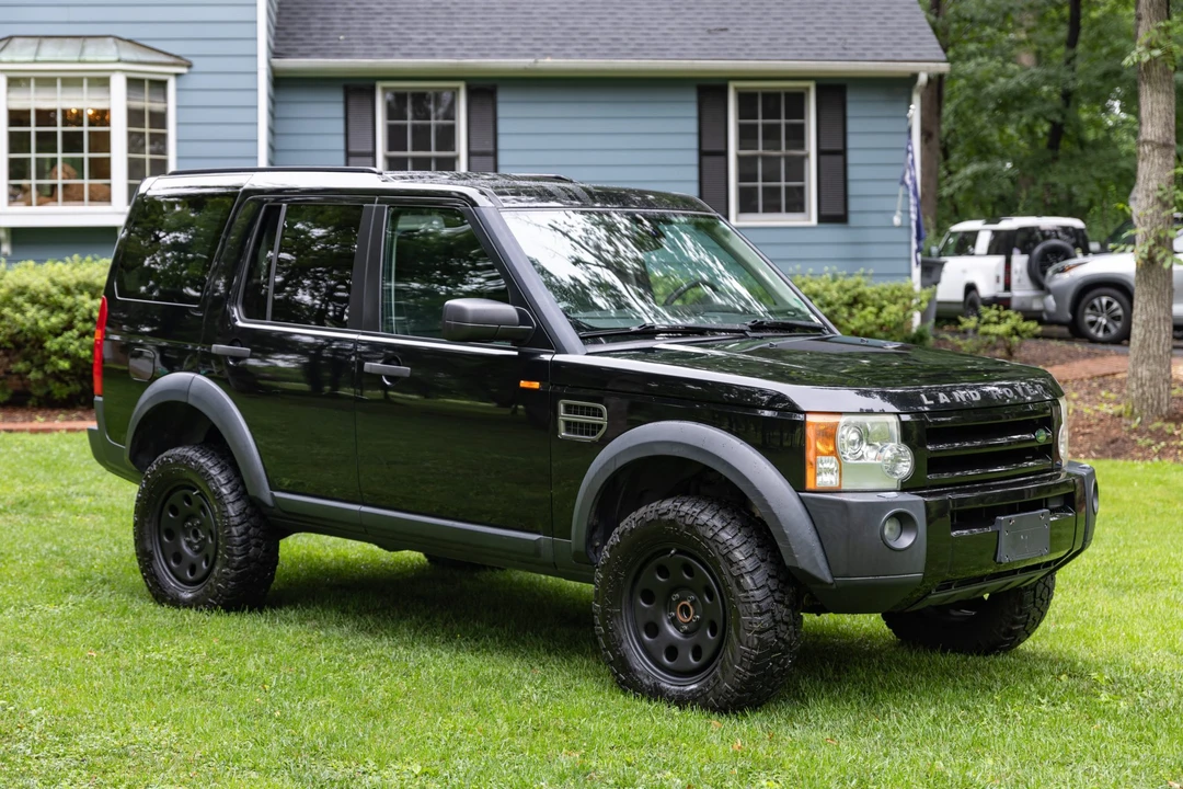 2005 Land Rover Discovery 3rd Gen - Image 2 of 31