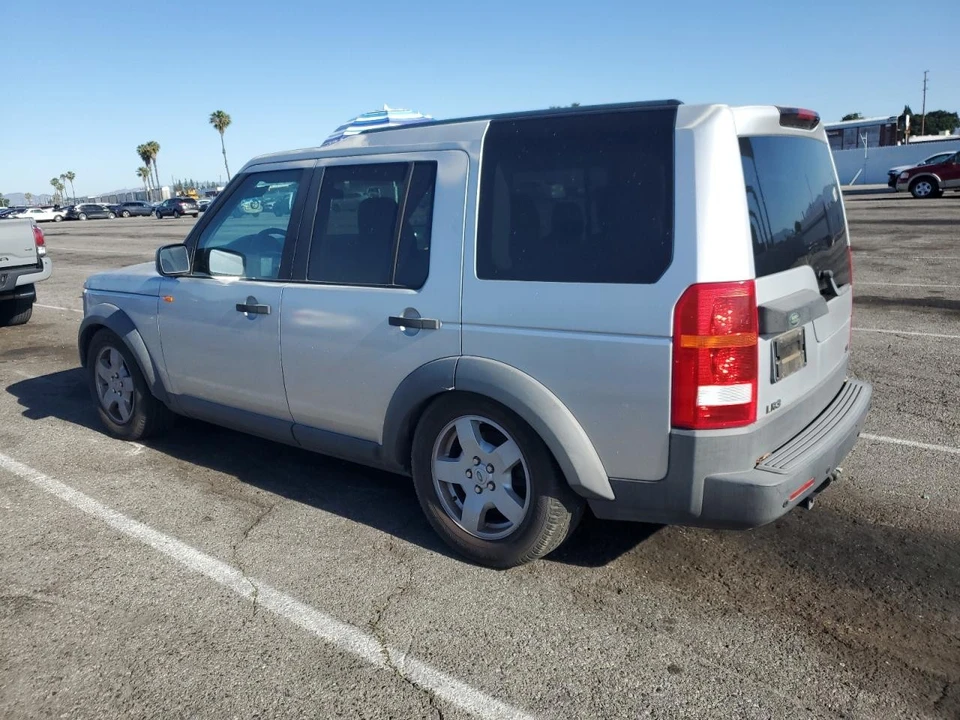 2005 Land Rover Discovery 3rd Gen - Image 2 of 13