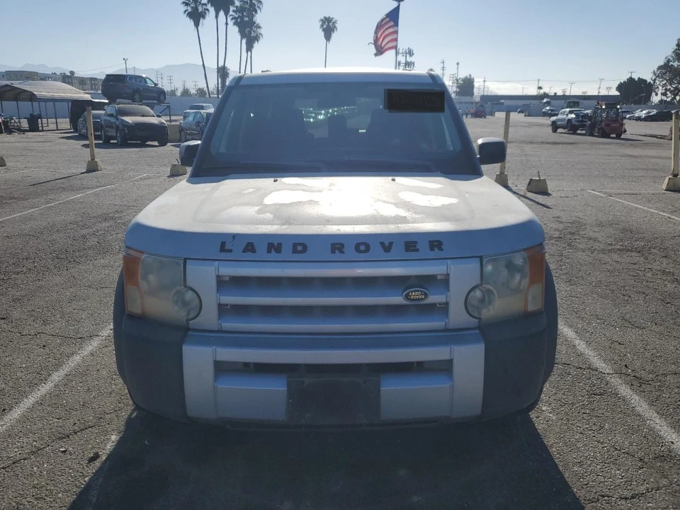 2005 Land Rover Discovery 3rd Gen - Image 5 of 13