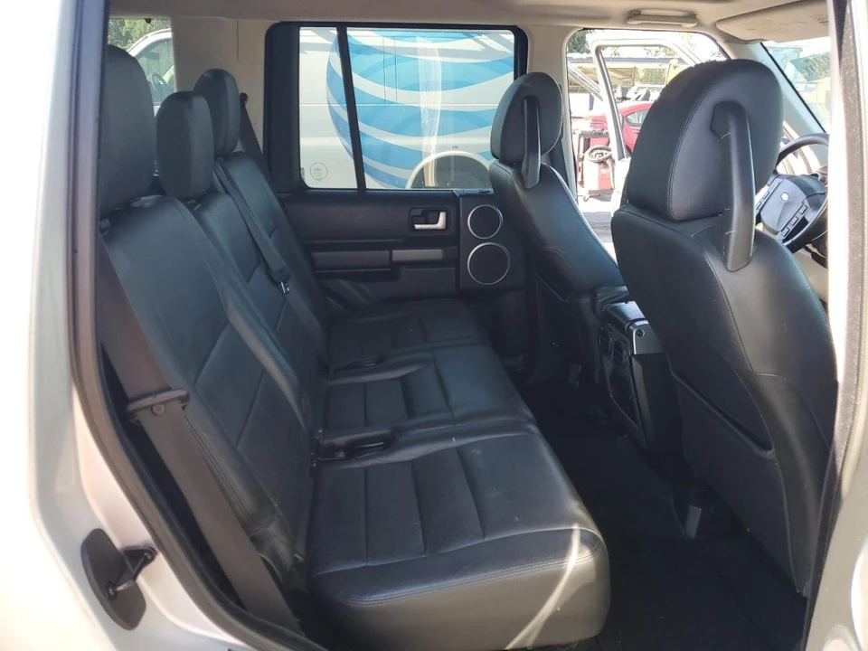 2005 Land Rover Discovery 3rd Gen - Image 11 of 13