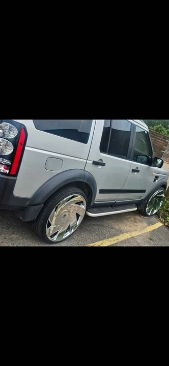 2005 Land Rover Discovery 3rd Gen - Image 2 of 6