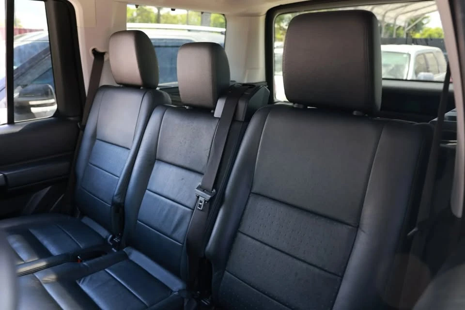 2005 Land Rover Discovery 3rd Gen - Image 11 of 20