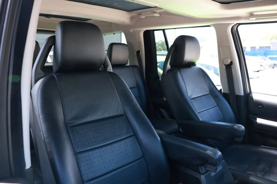 2005 Land Rover Discovery 3rd Gen - Image 16 of 20