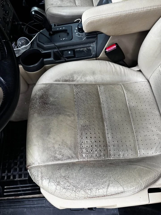 2005 Land Rover Discovery 3rd Gen - Image 3 of 4