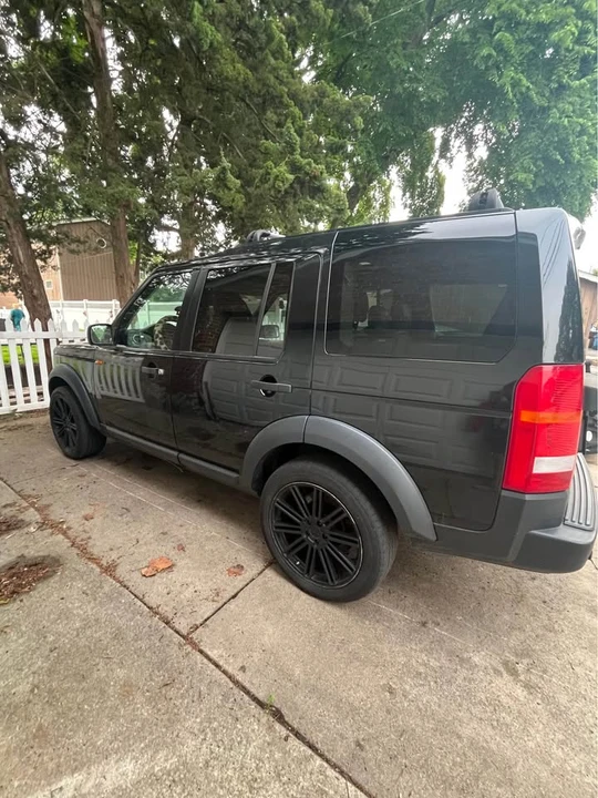 2005 Land Rover Discovery 3rd Gen - Image 5 of 12