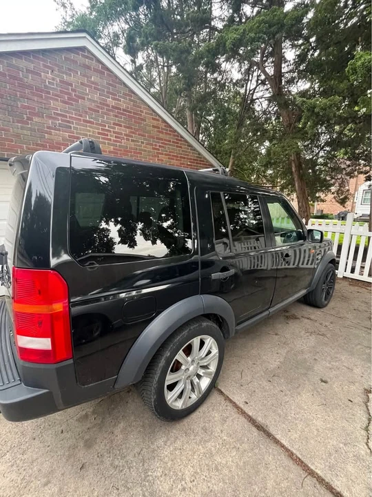 2005 Land Rover Discovery 3rd Gen - Image 4 of 12