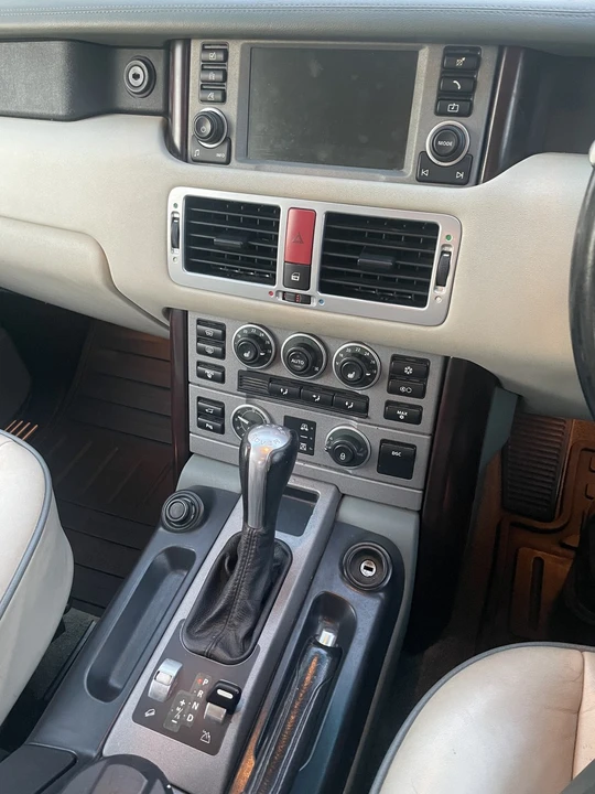 2005 Land Rover Range Rover L322 - Image 20 of 30