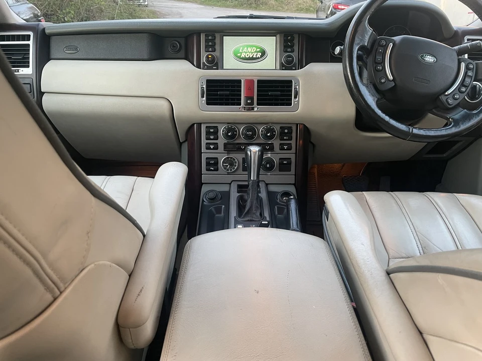 2005 Land Rover Range Rover L322 - Image 28 of 30