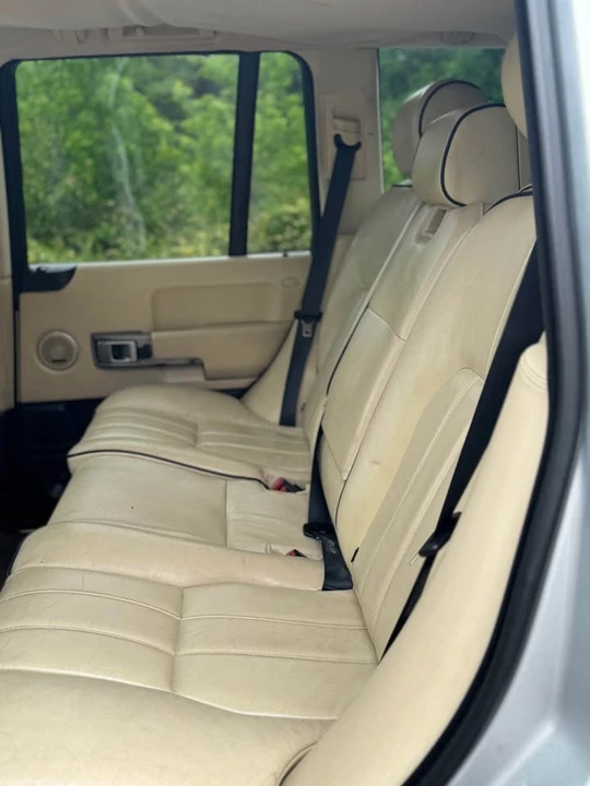 2005 Land Rover Range Rover L322 - Image 9 of 19