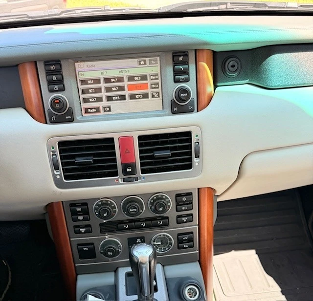 2005 Land Rover Range Rover L322 - Image 2 of 8