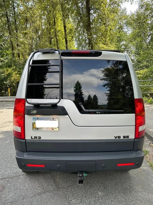 2005 Land Rover Discovery 3rd Gen - Image 3 of 9