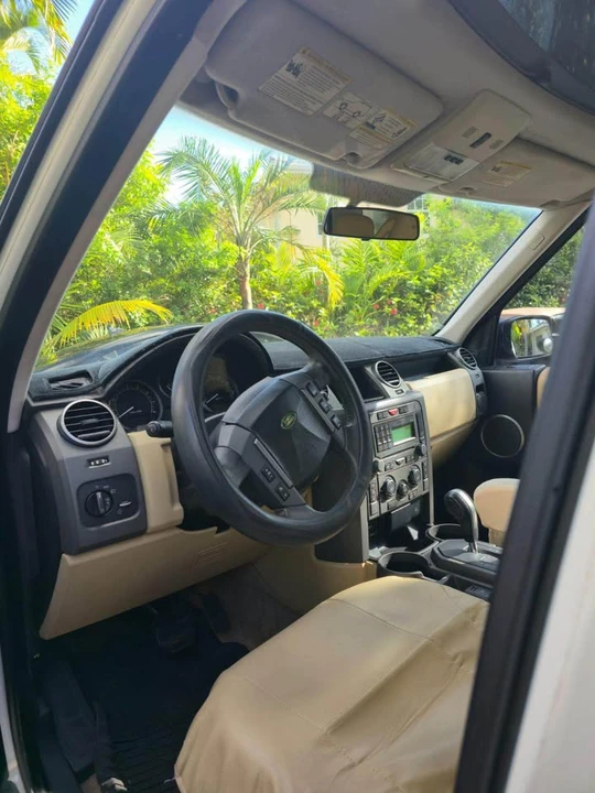 2005 Land Rover Discovery 3rd Gen - Image 6 of 7