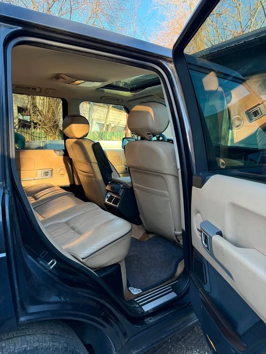 2005 Land Rover Range Rover L322 - Image 10 of 12