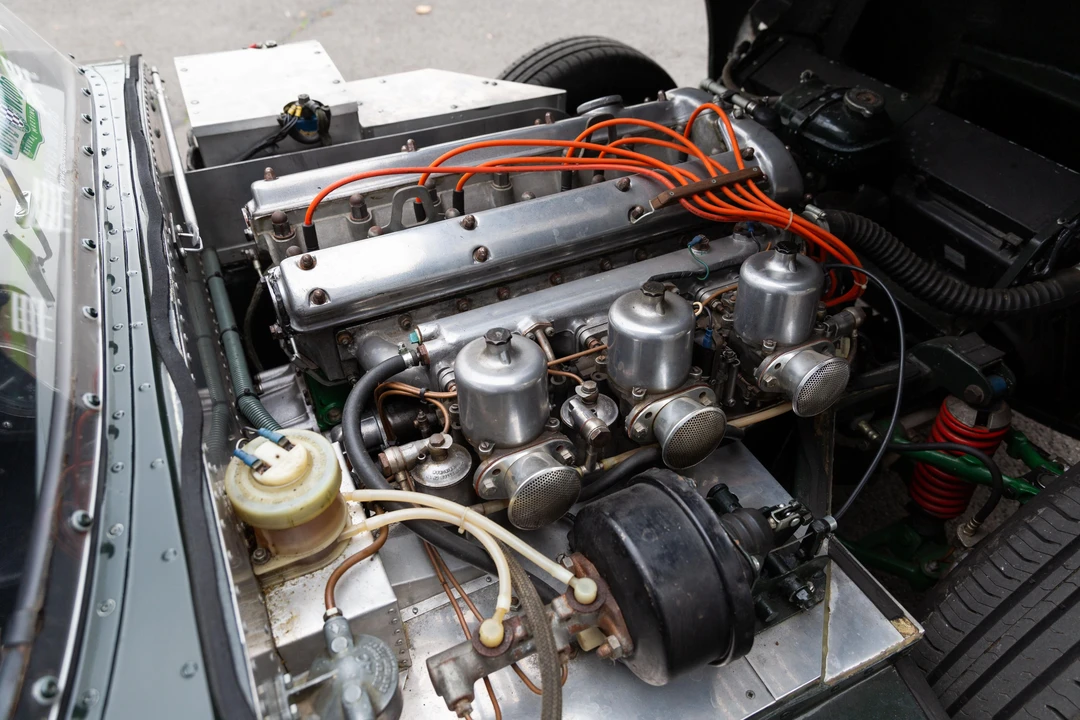 2005 Jaguar Replica - Image 2 of 31