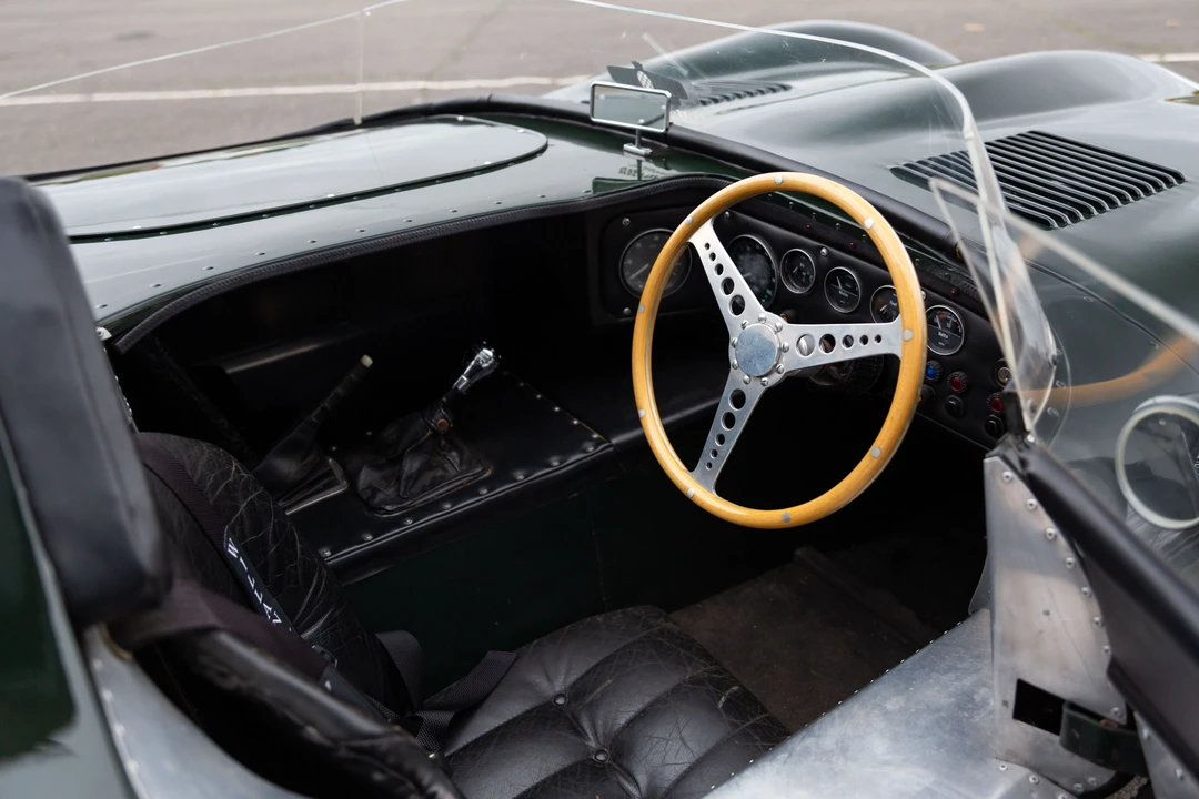 2005 Jaguar Replica - Image 26 of 31