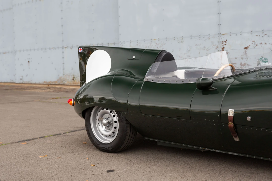 2005 Jaguar Replica - Image 10 of 31