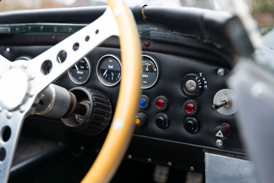 2005 Jaguar Replica - Image 18 of 31
