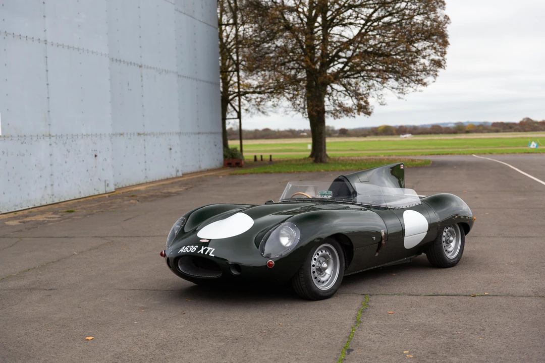 2005 Jaguar Replica - Image 28 of 31