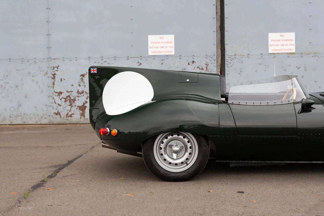 2005 Jaguar Replica - Image 16 of 31