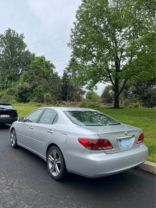 2005 Lexus ES 4th Gen - Image 2 of 20
