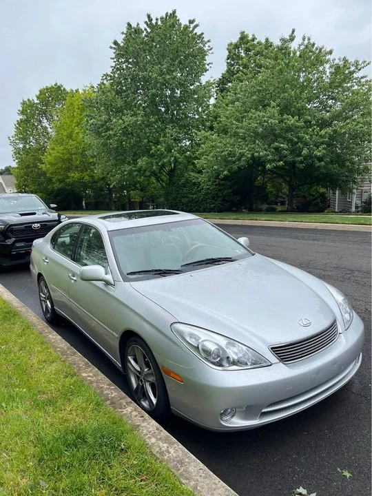 2005 Lexus ES 4th Gen - Image 4 of 20