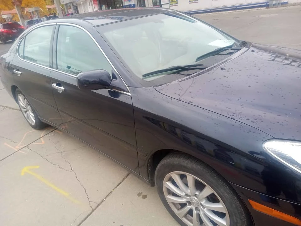 2005 Lexus ES 3rd Gen - Image 4 of 5