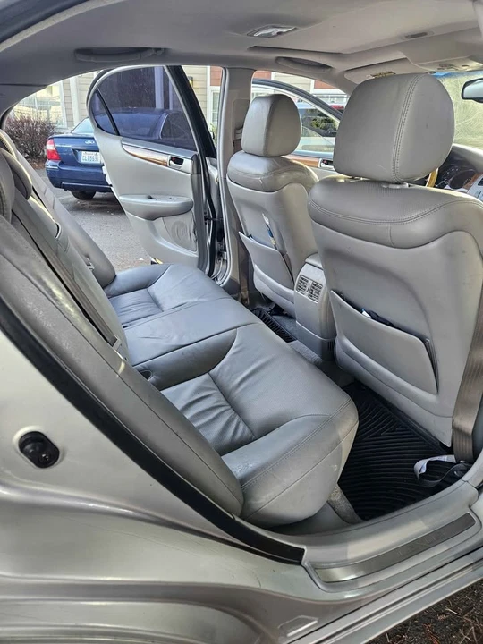 2005 Lexus ES 3rd Gen - Image 6 of 8