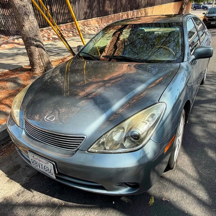 2005 Lexus ES 4th Gen - Image 2 of 16
