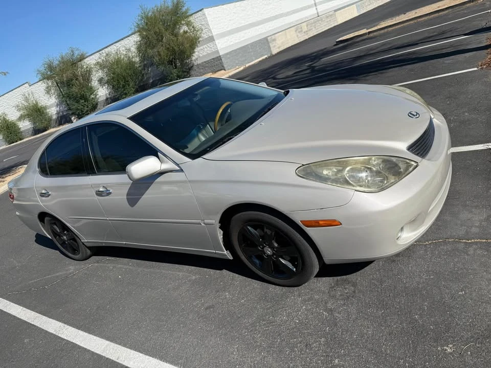 2005 Lexus ES 4th Gen - Image 3 of 9