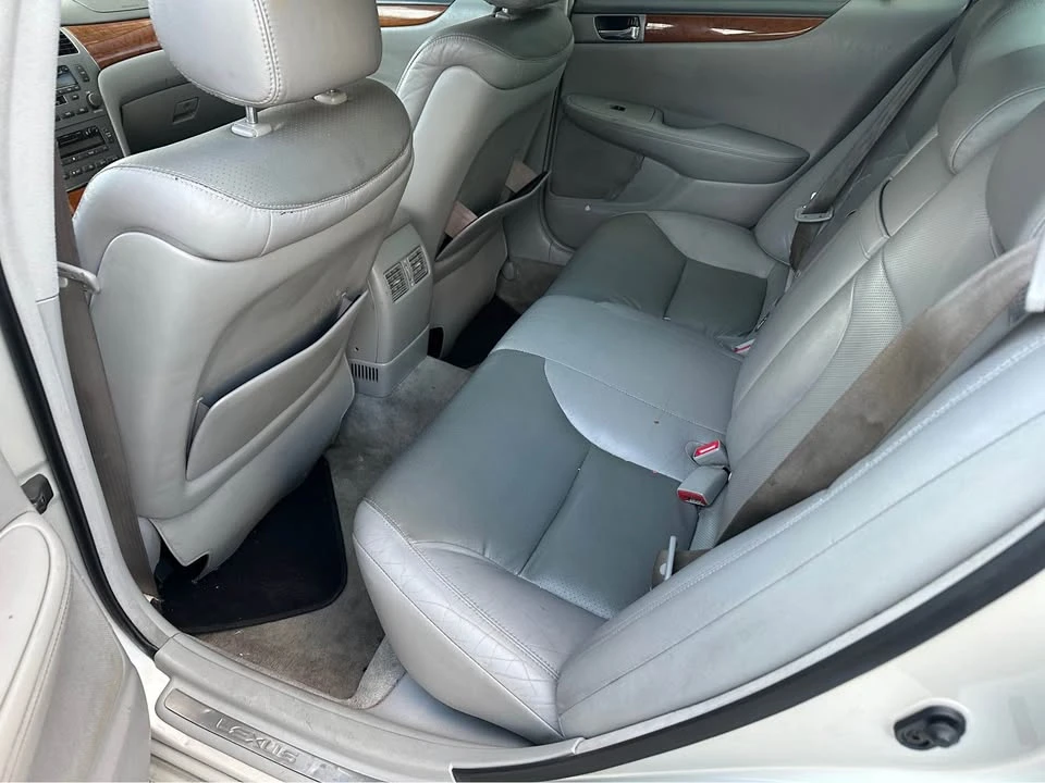 2005 Lexus ES 3rd Gen - Image 8 of 13