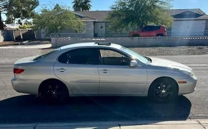 2005 Lexus ES 3rd Gen - Image 10 of 15