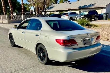 2005 Lexus ES 4th Gen - Image 8 of 14