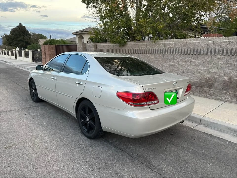 2005 Lexus ES 3rd Gen - Image 13 of 13