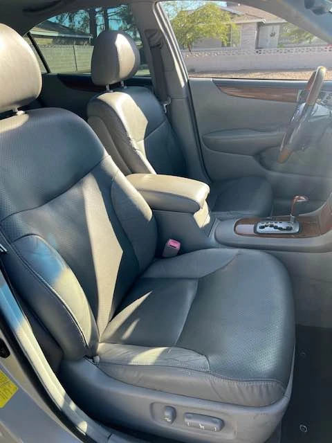 2005 Lexus ES 3rd Gen - Image 8 of 15