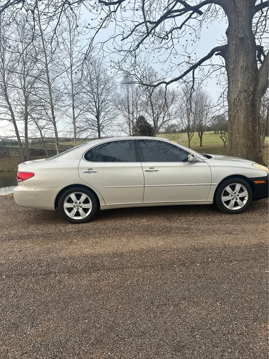 2005 Lexus ES 3rd Gen - Image 6 of 11