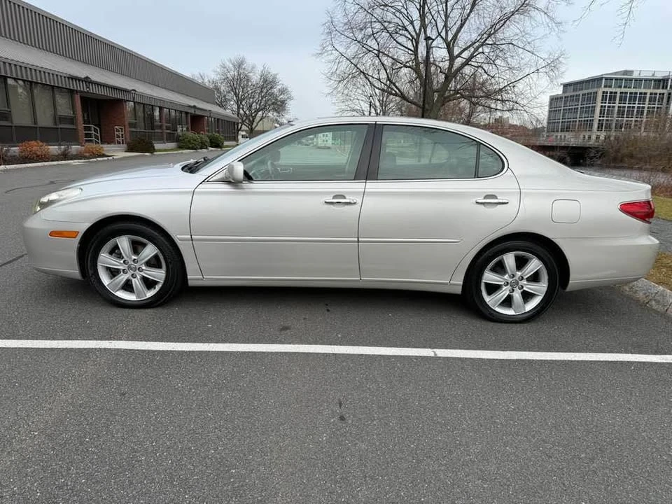 2005 Lexus ES 4th Gen - Image 4 of 20