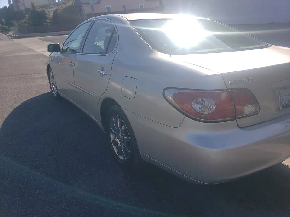 2005 Lexus ES 3rd Gen - Image 7 of 15
