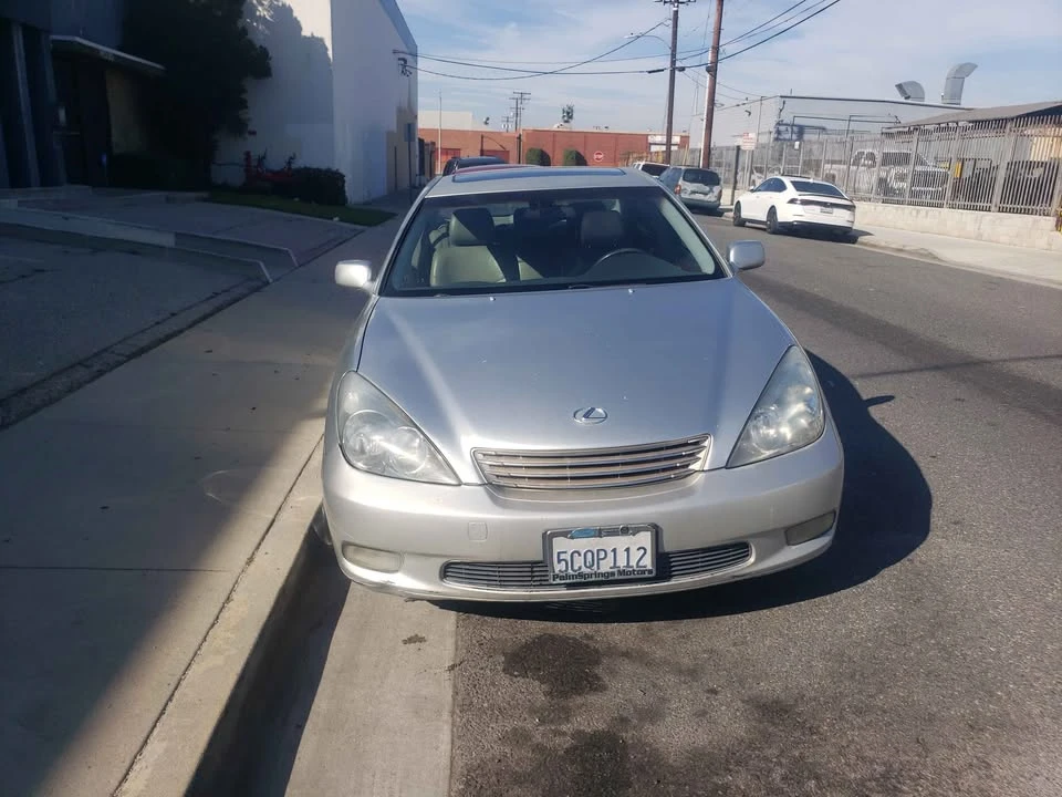 2005 Lexus ES 3rd Gen - Image 4 of 15