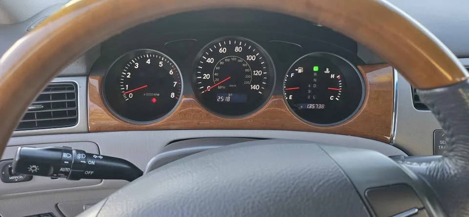 2005 Lexus ES 4th Gen - Image 11 of 19
