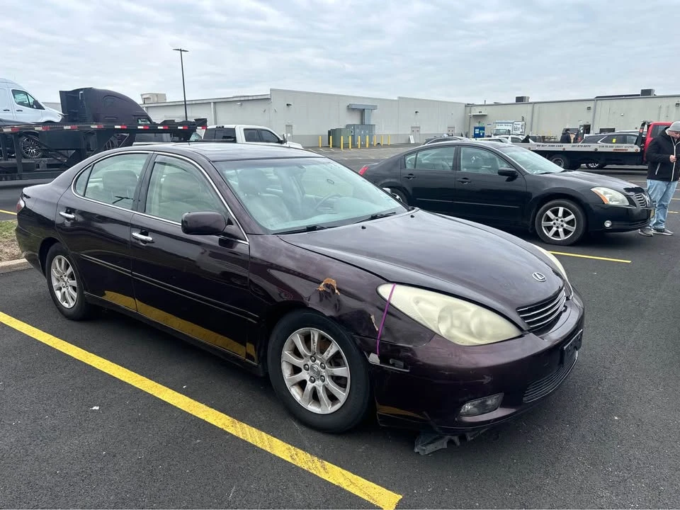 2005 Lexus ES 4th Gen - Image 9 of 12