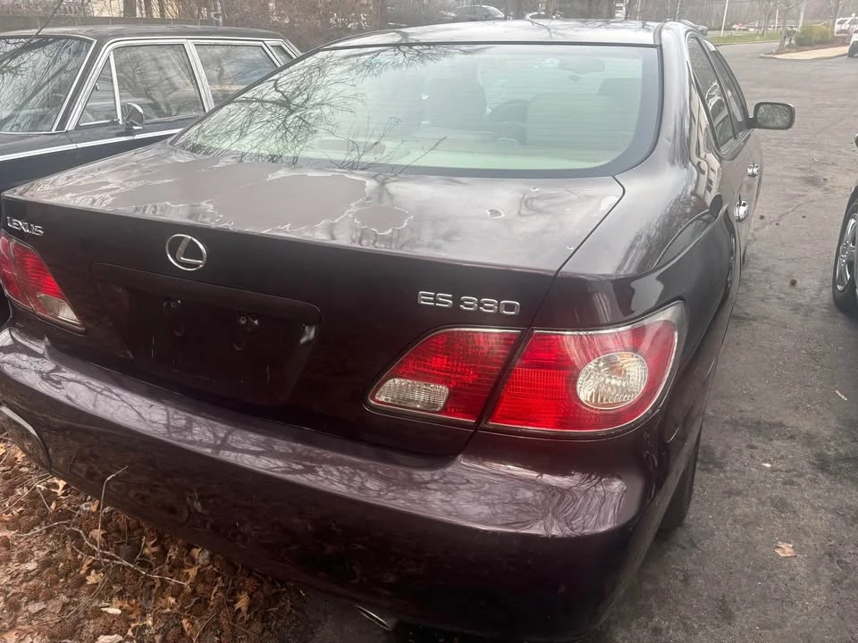 2005 Lexus ES 4th Gen - Image 2 of 12