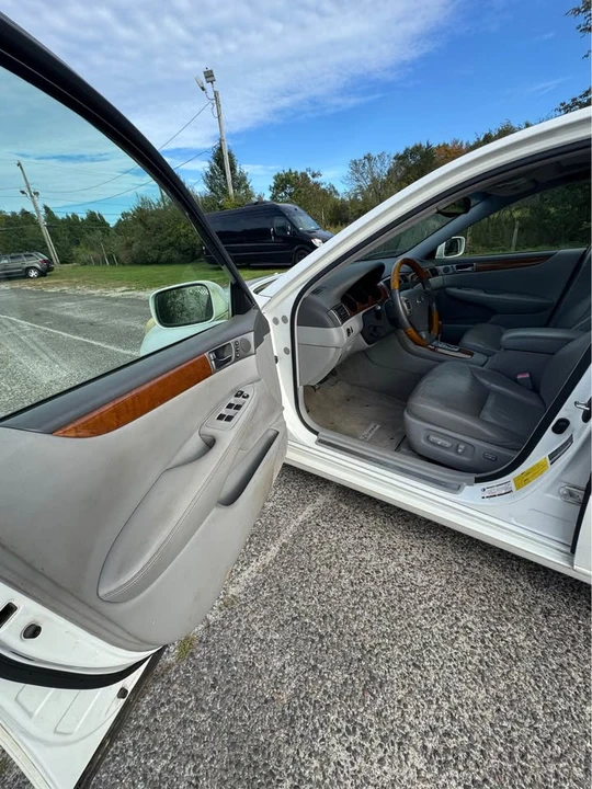 2005 Lexus ES 4th Gen - Image 7 of 17